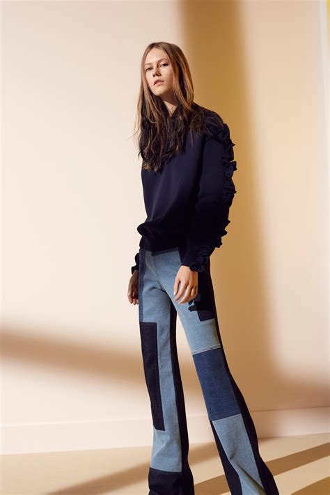 Victoria Victoria Beckham Pre-Fall 2016 Collection Photos - Vogue