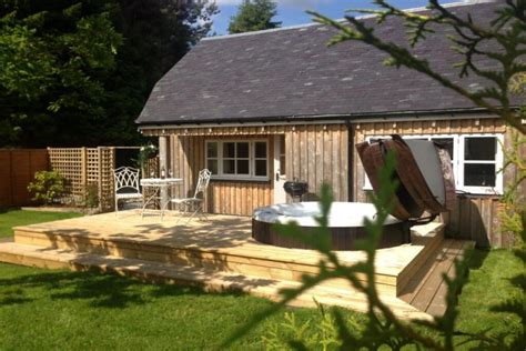 Lodges With Hot Tubs In Scotland Visit Loch Tay Lodges In Scotland