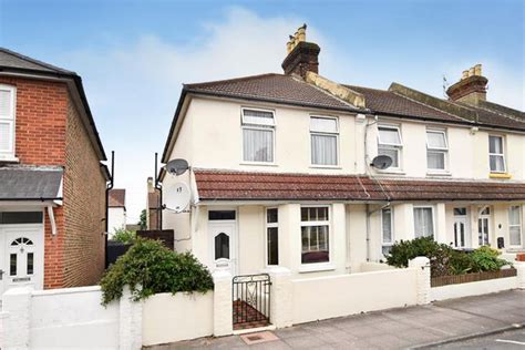 Latimer Road Eastbourne Bn22 3 Bedroom End Terrace House For Sale