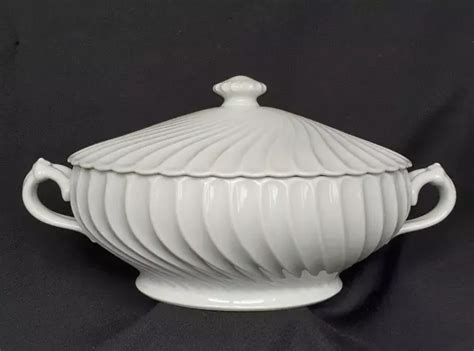 HAVILAND SOUPIÈRE OVALE en porcelaine blanche modèle Torse EUR 25 00