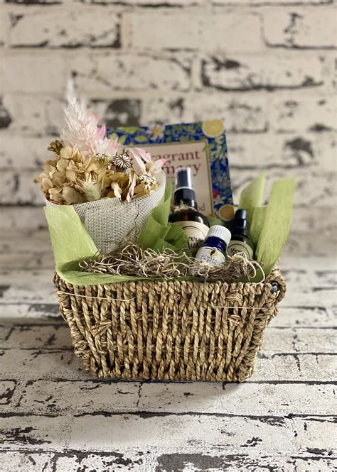 Aromatherapy T Basket Scentsational Flowers