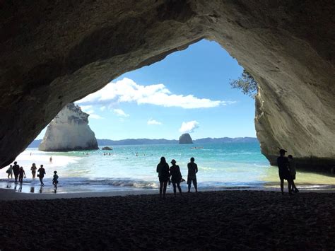 Cathedral cove Newzealand Cathedral Cove, New Zealand, Mountains ...