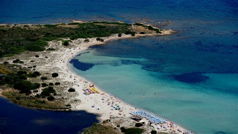 Spiaggia Di Isuledda Foto Come Arrivare E Hotel Nei Dintorni