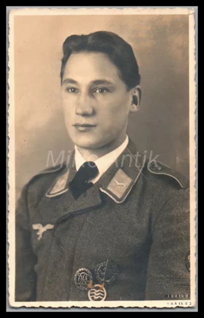 Foto Wk H Bscher Soldat Der Luftwaffe Im Studioportrait