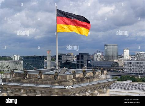 Berlin Flagge Der Bundesrepublik Deutschland Offiziell Bundesflagge