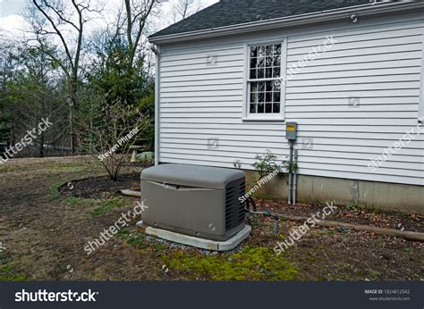 10,984 Home Generator Installation Images, Stock Photos & Vectors ...