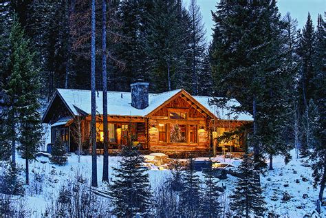 9 Winter Log Cabin Getaways