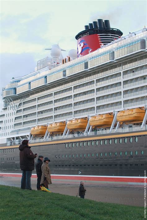 Disney Fantasy” Launches From German Shipyard