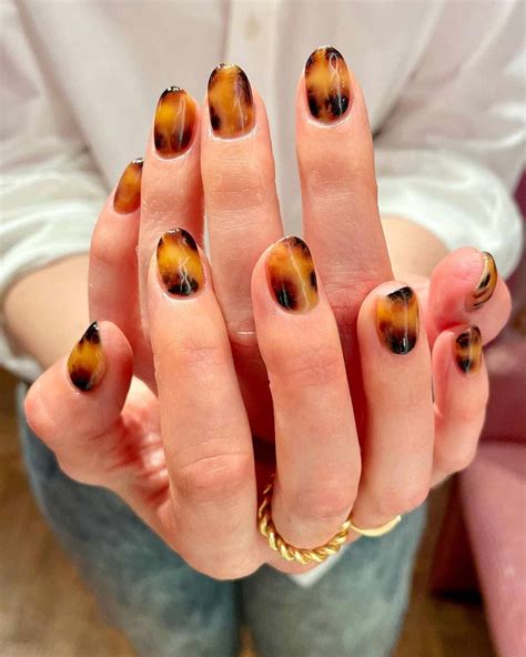 Best Fall Nail Colors And Manicure Ideas