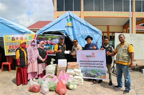 Banjir Landa Kota Dumai Lazismu Kota Pekanbaru Salurkan Bantuan Lazismu