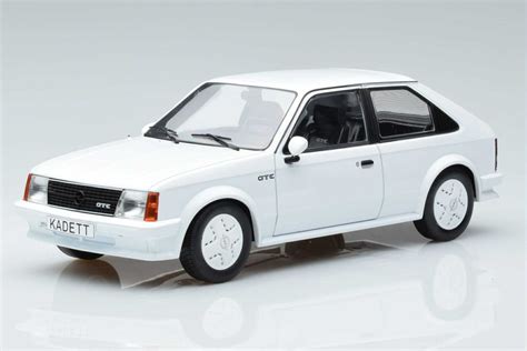 Opel Kadett D GTE 1 18 MCG Modell 1983 NEU METALL