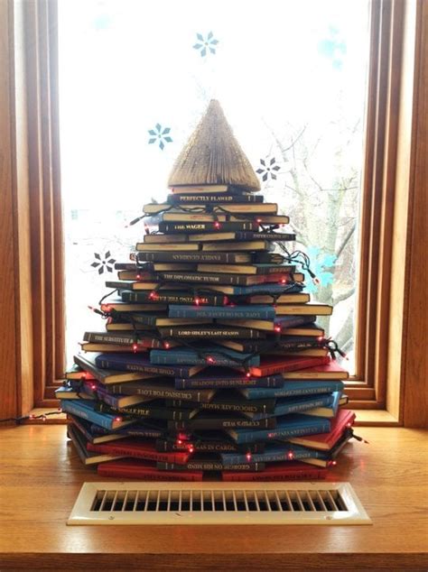 Diy Instructions And Ideas To Make A Christmas Tree With Books