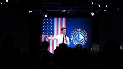 Caucus De L Iowa Pete Buttigieg En T Te Devant Bernie Sanders