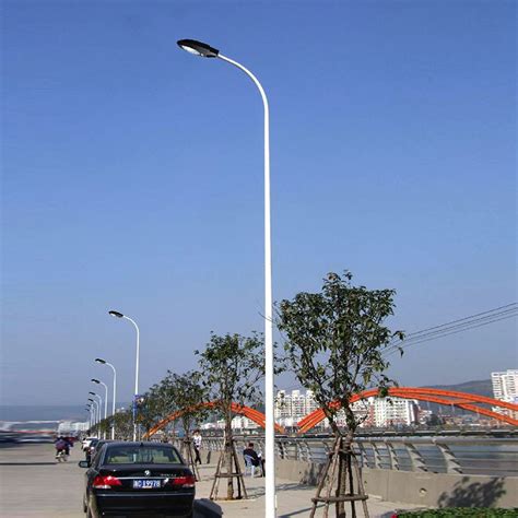 Outdoor Double Single Arm Galvanized Steel Solar Street Light Pole