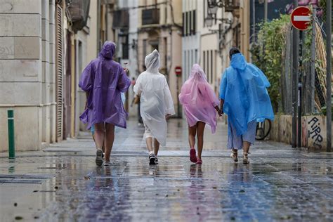 Aemet Baja A Naranja El Aviso En El Litoral De Valencia Porque Lo Peor