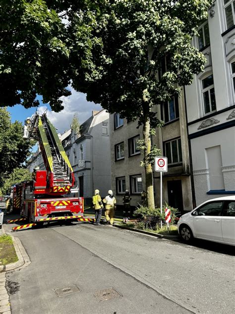 Zimmerbrand Mit Einer Verletzten Person Und Vier Verendeten V Geln