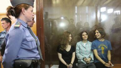 Le procès en appel des Pussy Riot reporté