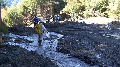 「帰ってこれるのかどうかが心配」続く避難生活に住民悲鳴大規模地滑りで対策委が現地調査 結果判明には数か月＝静岡市（sbs News）｜d