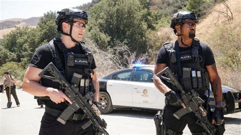 Swat Stasera Su Rai Trama E Cast Degli Episodi In Prima Visione