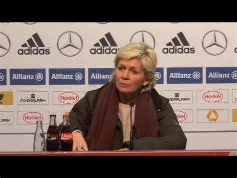 Silvia Neid: "Seit Sommer nicht weiter entwickelt" - YouTube