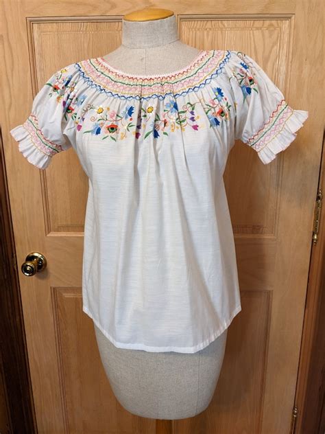 1960s Peasant Blouse Gem