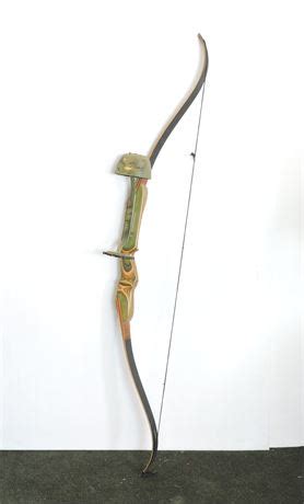 police auctions canada td hunter  curved hunting bow