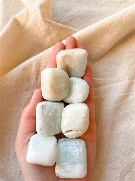 Caribbean Calcite Meaning And Guide To Healing Properties And Benefits