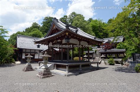 滋賀県甲賀市・八幡神社 境内 滋賀県甲賀市水口町名坂の写真素材 213550504 イメージマート