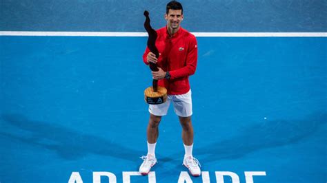 Djokovic se consagra campeón en el ATP de Adelaida ante Korda