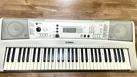 Yamaha Keyboard Psr E Hobbies Toys Music Media Musical