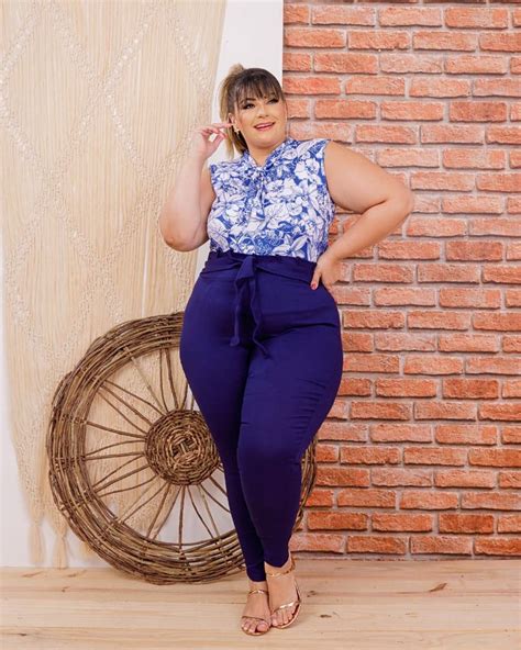 Pin De Makgopjaa Em Beautiful Curvy Women Looks Plus Size Moda Para Gordinhas Modelos Plus Size