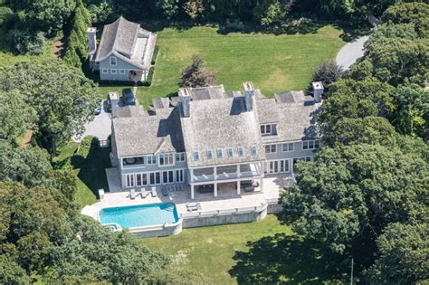 Beyoncé And Jay Z Dont Have Time For Their New Mansion In East Hampton