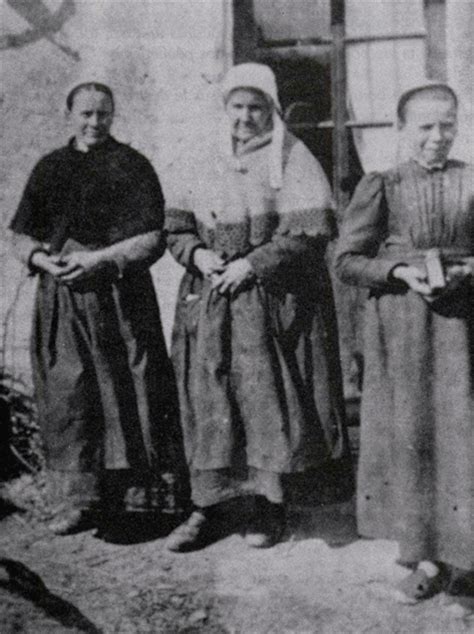 Sa mère et ses soeurs marie julie jahenny fr