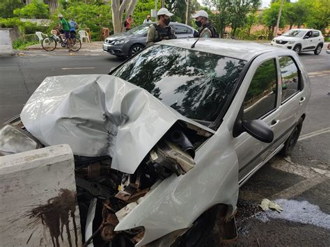 Mulher Morre Após Carro Bater Em Mureta Da Ponte Da Primavera Na Zona Norte De Teresina Piauí