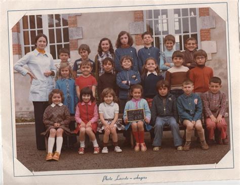 Photo De Classe Ce2 De 1974 Ecole Primaire Publique Copains Davant