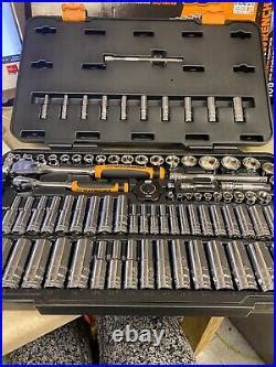 GEARWRENCH 1 4 3 8 Drive 6 Point SAE Metric Mechanics Tool Set 83001