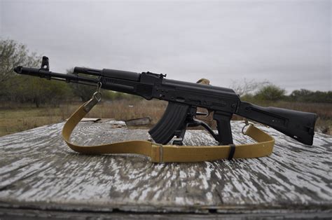 AK103