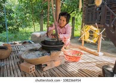 575 Silk Weaving Cambodia Images Stock Photos Vectors Shutterstock