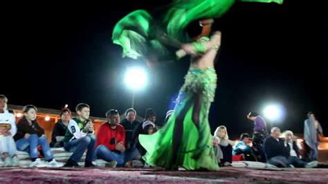 Belly Dancing In Dubai Desert Safari Youtube