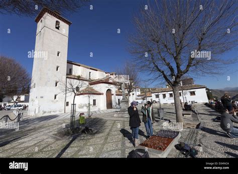 Mirador De San Nicolas And Granada Hi Res Stock Photography And Images