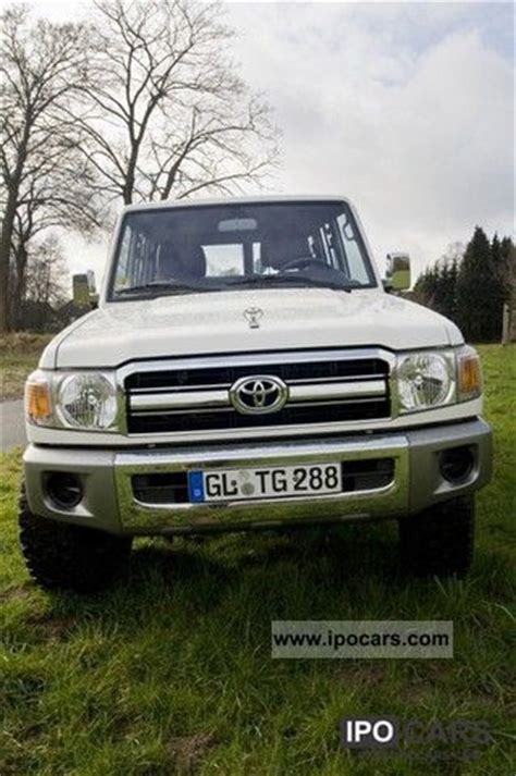 Toyota Hzj Car Photo And Specs