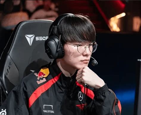 Faker：不在意个人记录，只想要夺得世界赛冠军为粉丝们带来快乐 直播吧