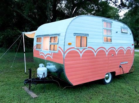 Sasha Glass Blows New Life Into Old Vintage Campers | Vintage camper remodel, Vintage camper ...