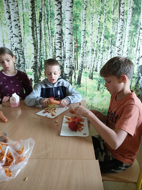 Dzie Owoc W I Warzyw Publiczna Szko A Podstawowa W Luboszycach