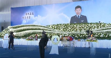 殉職飛官潘穎諄公祭 蔡英文親頒褒揚令 自由電子報 Line Today