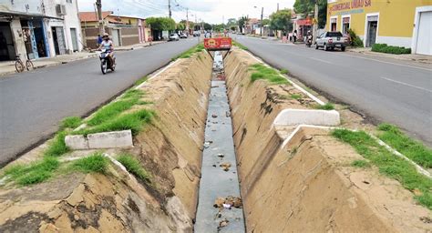 Moradores Divergem Sobre Cobertura De Canal No Mocambinho Teresina