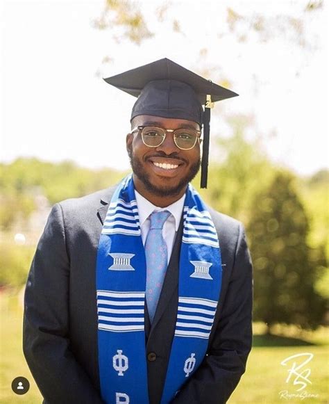 college senior portrait outfits - Zachariah Gentile