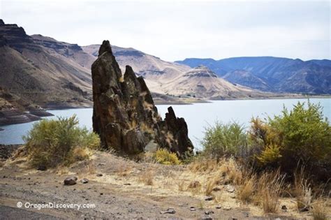 Owyhee Reservoir Oregons Longest Lake Oregon Discovery