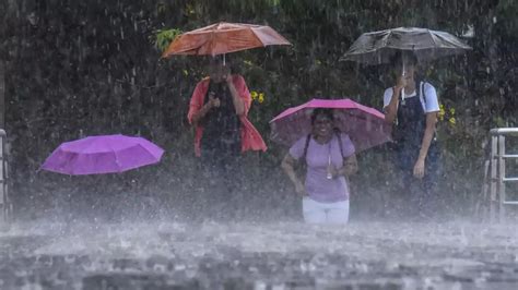 Unseasonal Rain Alert Unseasonal Rain Warning In Maharashtra Today Know