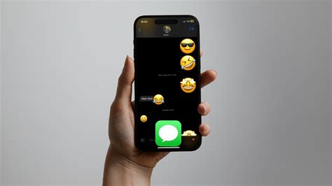 How to Use Emojis As Stickers in iOS 17 on iPhone and iPad